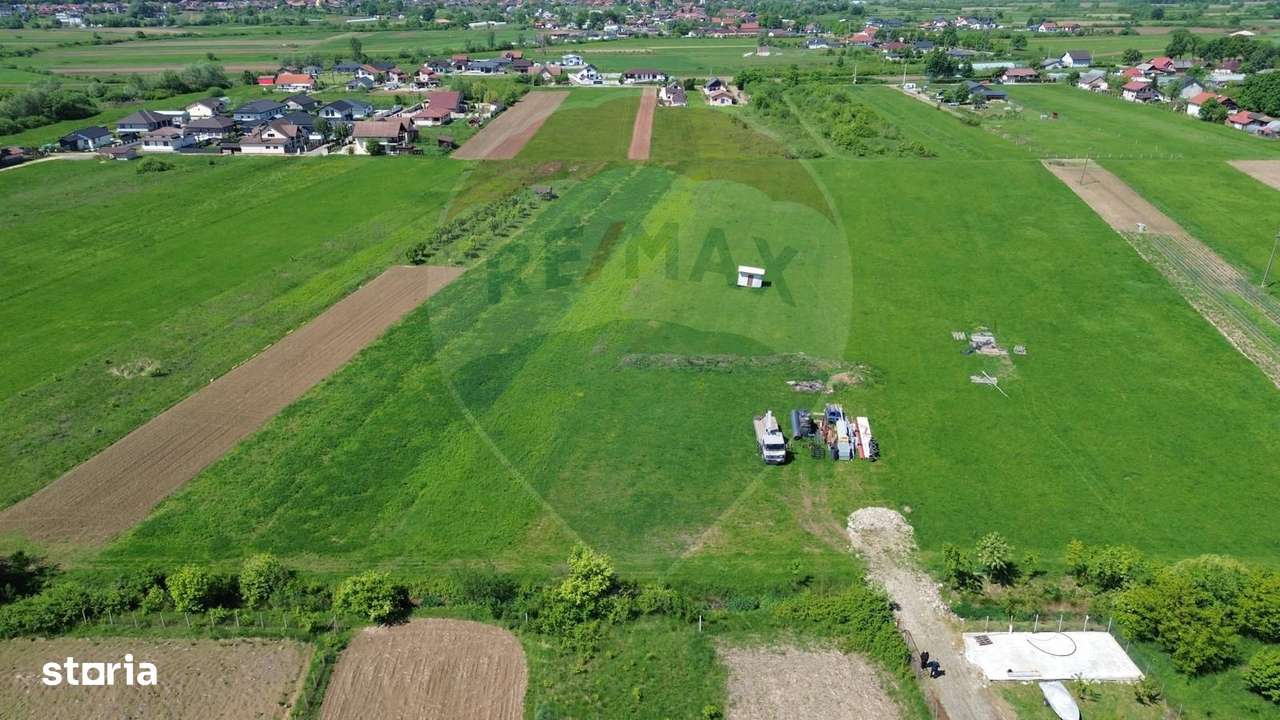 Teren de vanzare 7,515mp Catalina, parcelabil - Imagine principală: 5/12