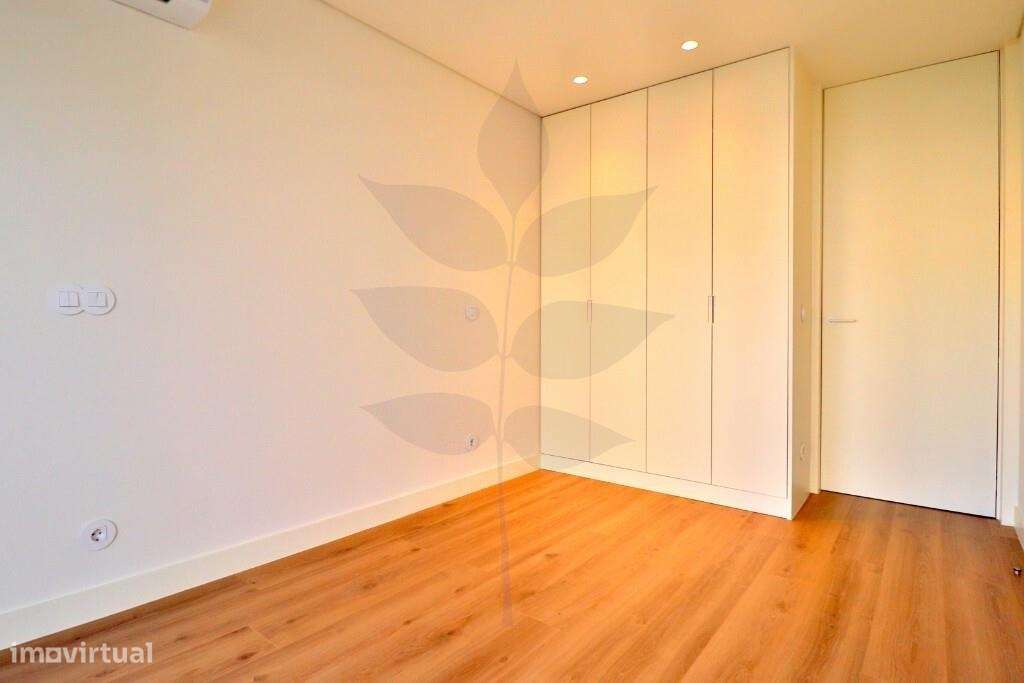 Apartamento T3 Totalmente Renovado no Centro da Cidade ✨-6
