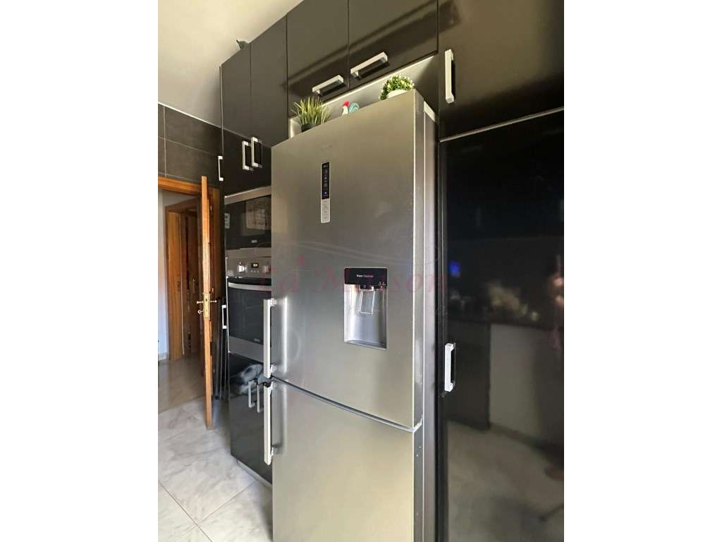 Magnífico Apartamento T3 com terraço no Centro de Loures-16