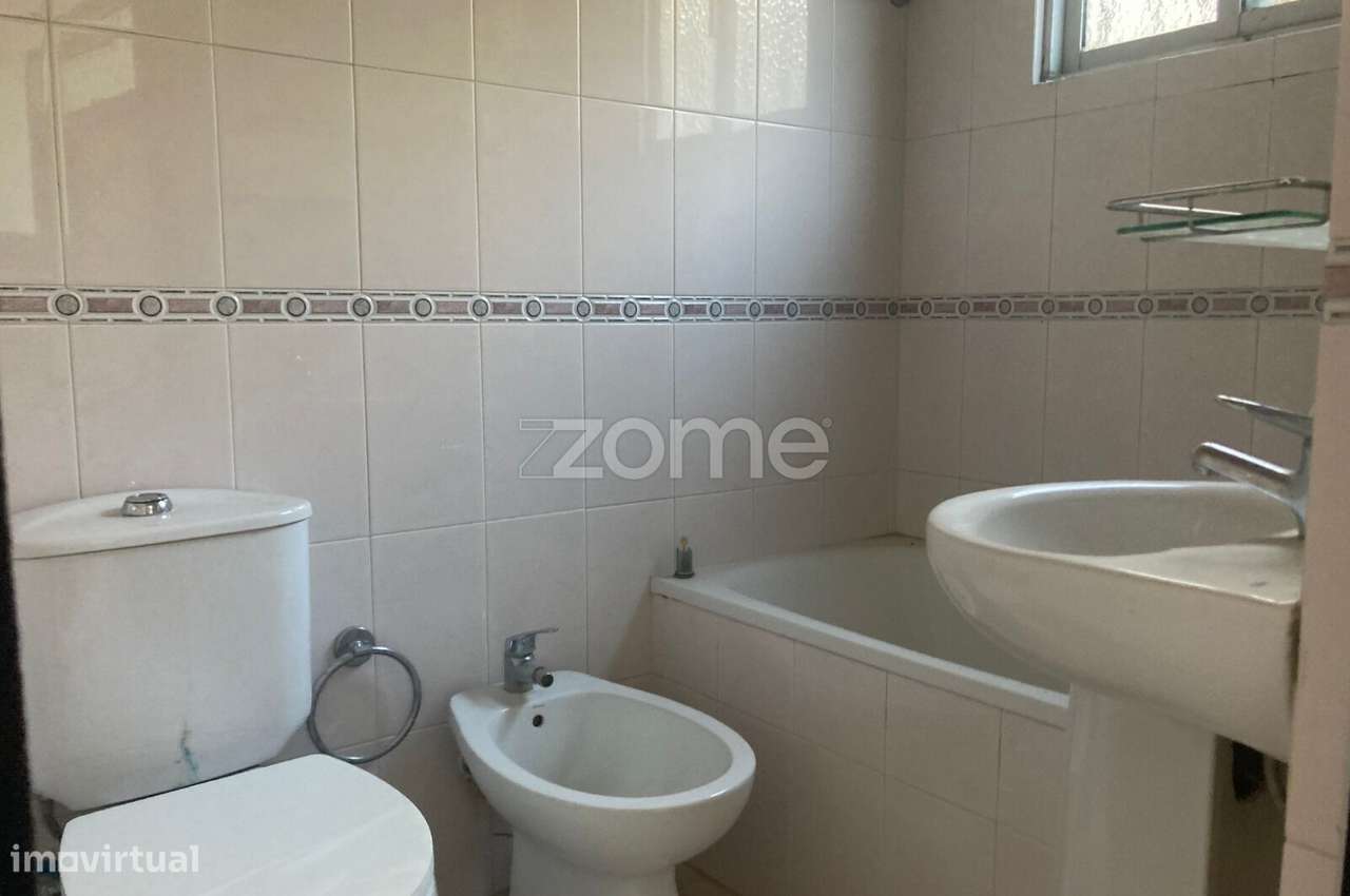 T1+1 Remodelado no Bairro dos Atores com Logradouro de 60 m2 - Grande imagem: 5/10