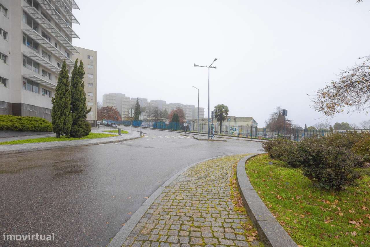 Apartamento T2 Remodelado - Urbanização de Vila D´Este - Vila...-22