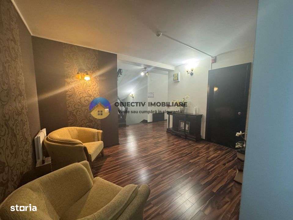 Casa cu posibilitate transformare in pensiune si teren de vanzare Piat-14