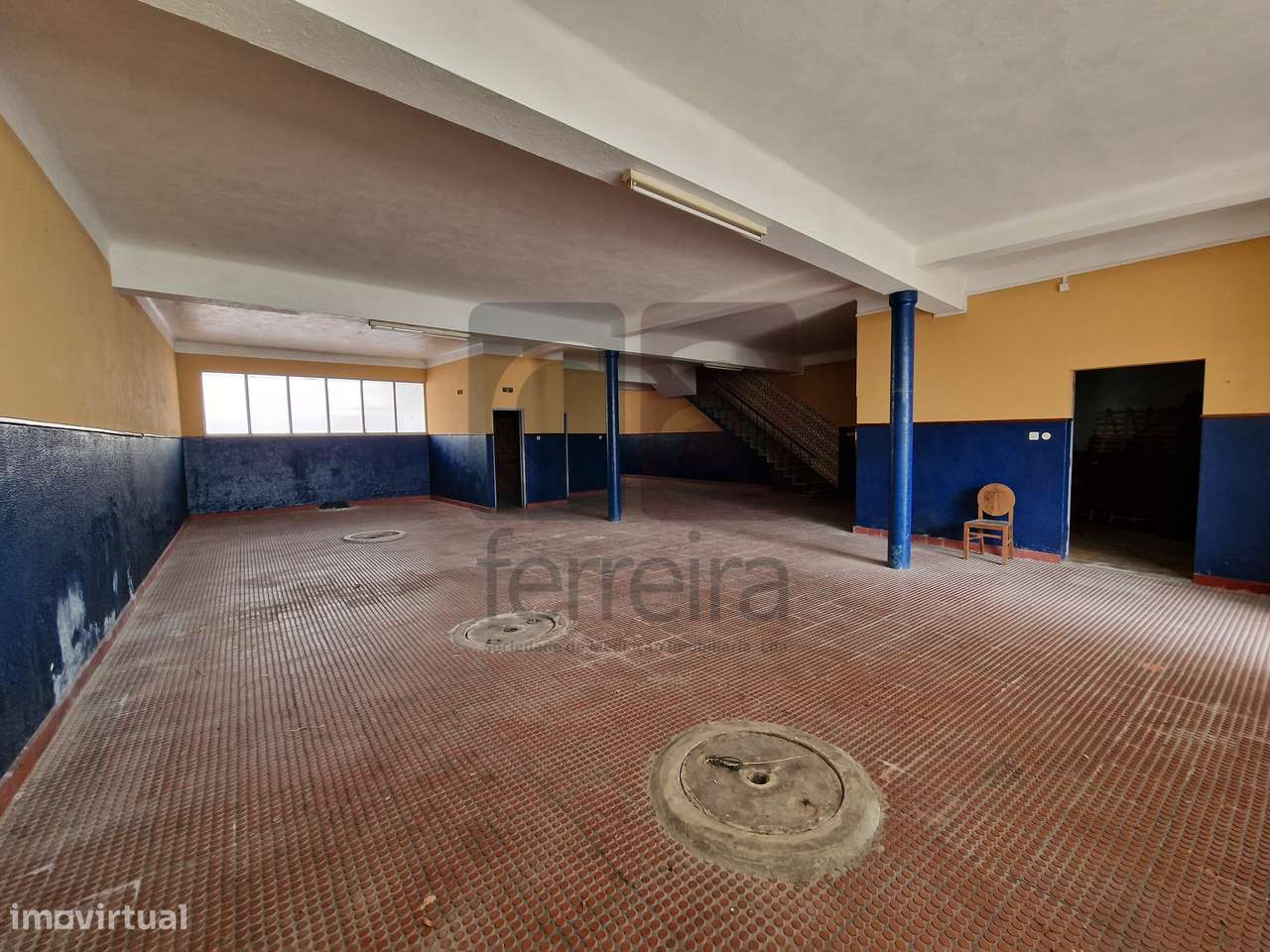 Moradia T4+2 em Almeirim com garagem e quintal-35