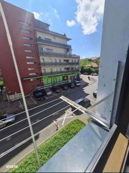 PF inchiriez garsoniera pe str. Lacrimioarelor - Imagine principală: 5/8