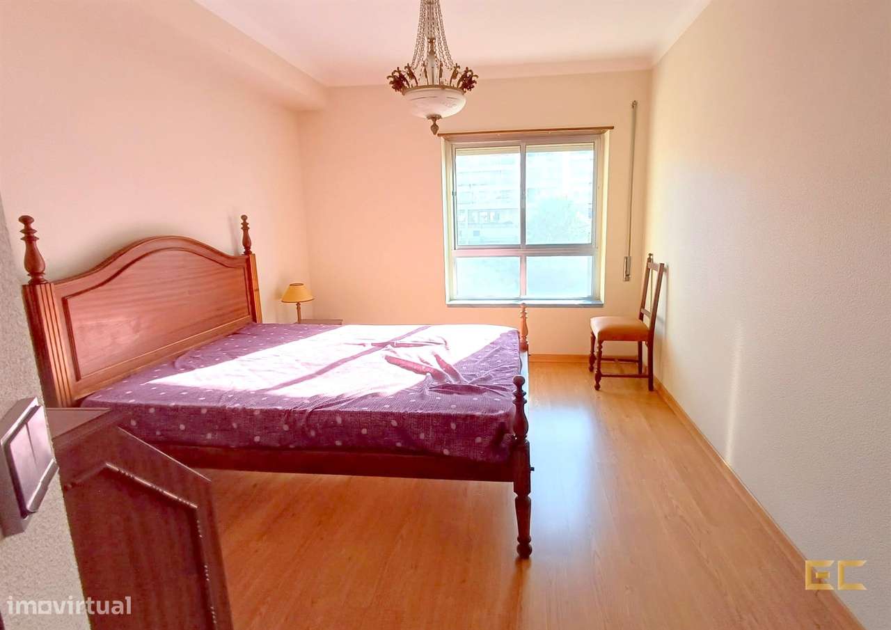 Apartamento T2 -   Alto do Forno!-17