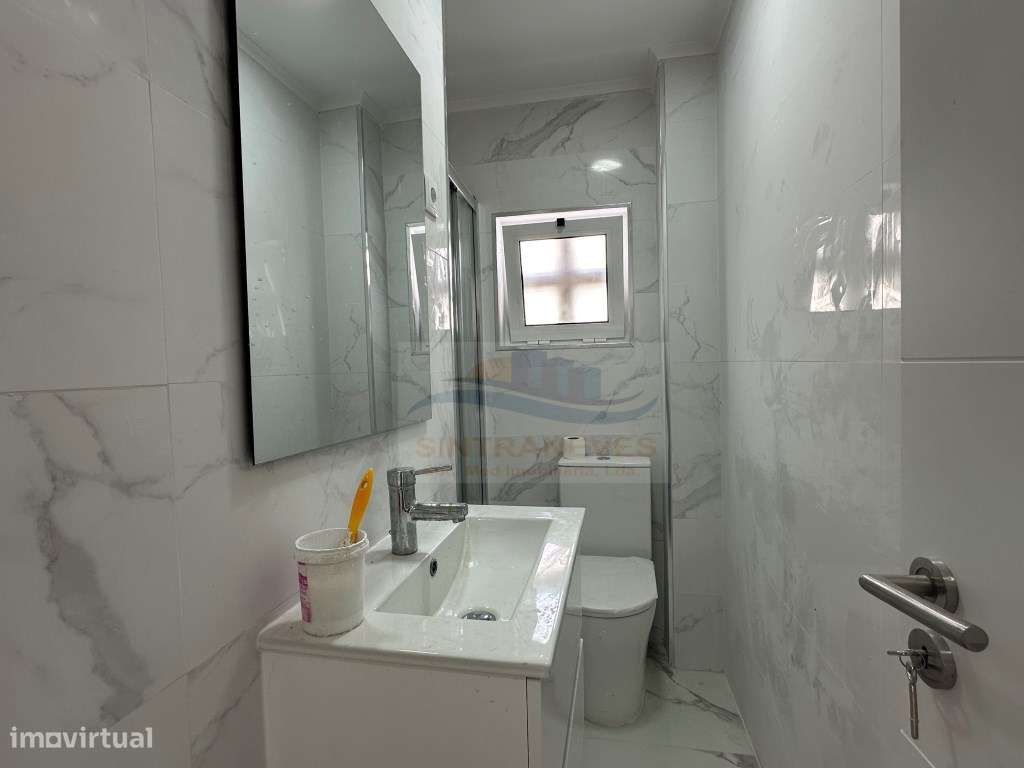 Apartamento T2 Remodelado com Quintal | Pontinha-10