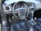 Volvo V40 D2 R-Design - 13