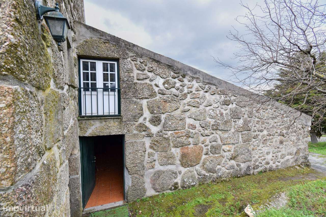 Quinta com construção em Pedra 20.000 m2 de terreno e Licença de Aloja-16