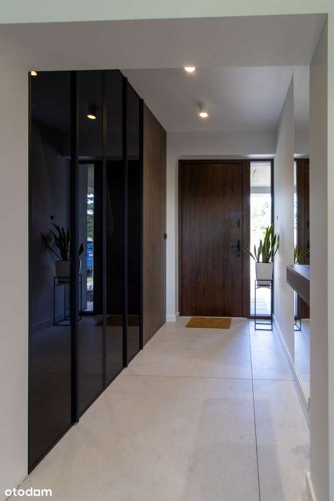 Nowoczesny Przestronny Dom Wokół Natury-6