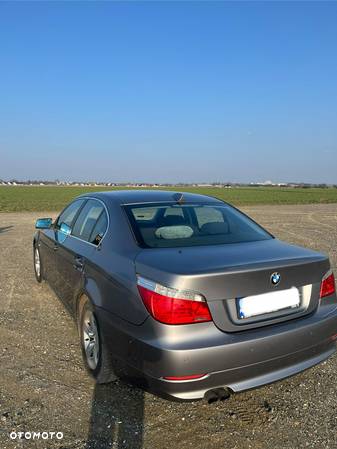 BMW Seria 5 525i Touring - 3