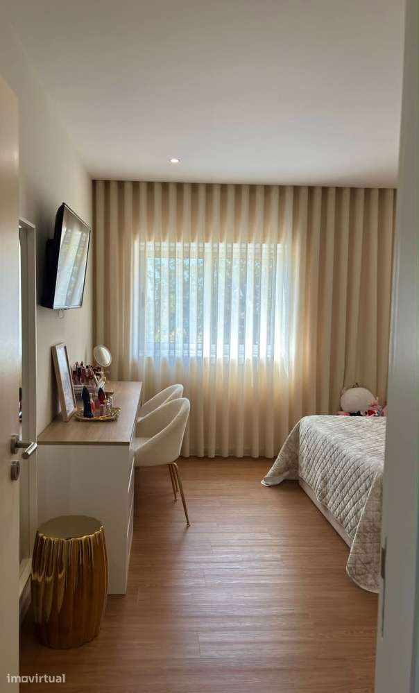 APARTAMENTO T3 EM LOUSADA-13