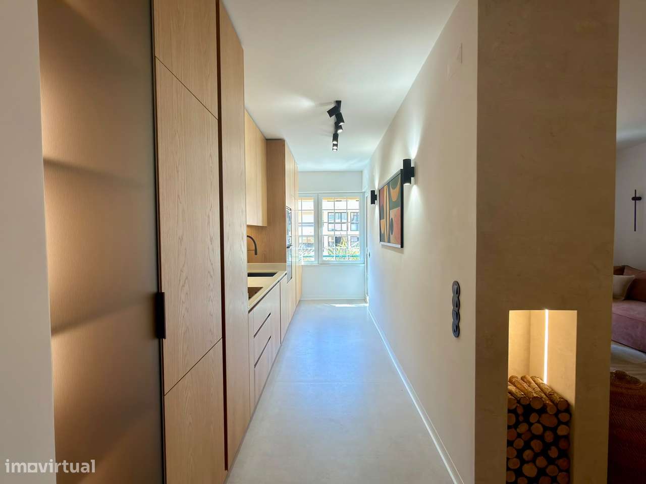 Apartamento T1 Remodelado e Mobilado na Costa da Guia, Cascais-11