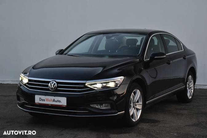 Volkswagen Passat - 1