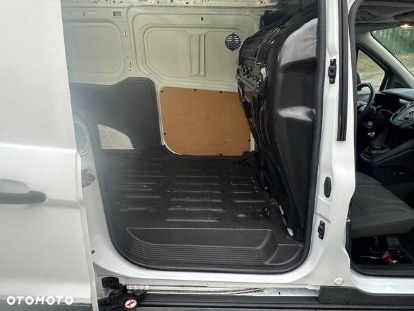 Ford Transit Connect - 11