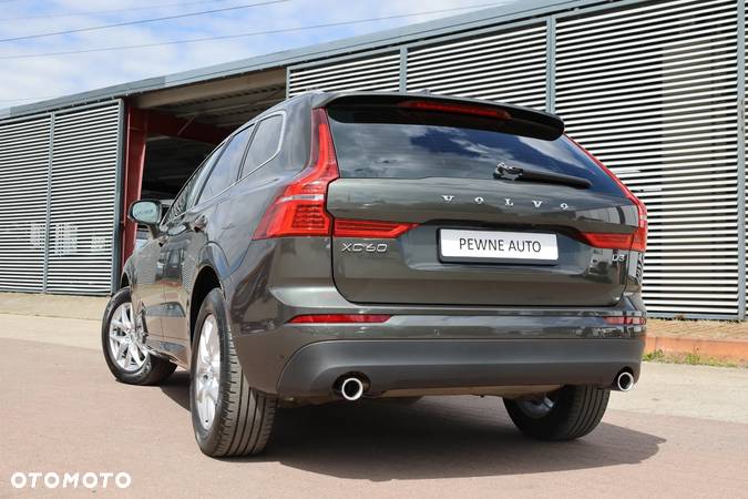 Volvo XC 60 D3 Momentum Pro - 18