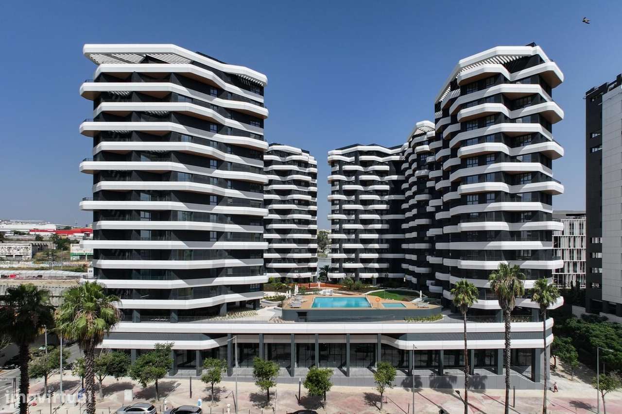 Apartamento T2 com piscina, Parque das Nações, Lisboa-27
