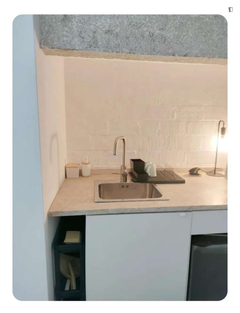 Estúdio - localizado em Intendente Lisbon - Grande imagem: 5/9