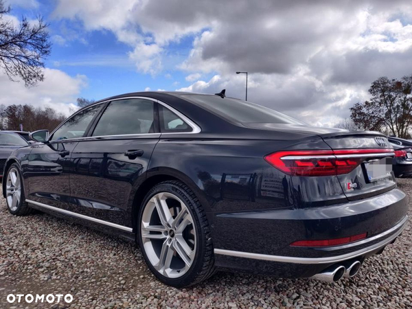 Audi S8 TFSI mHEV Quattro Tiptr - 3