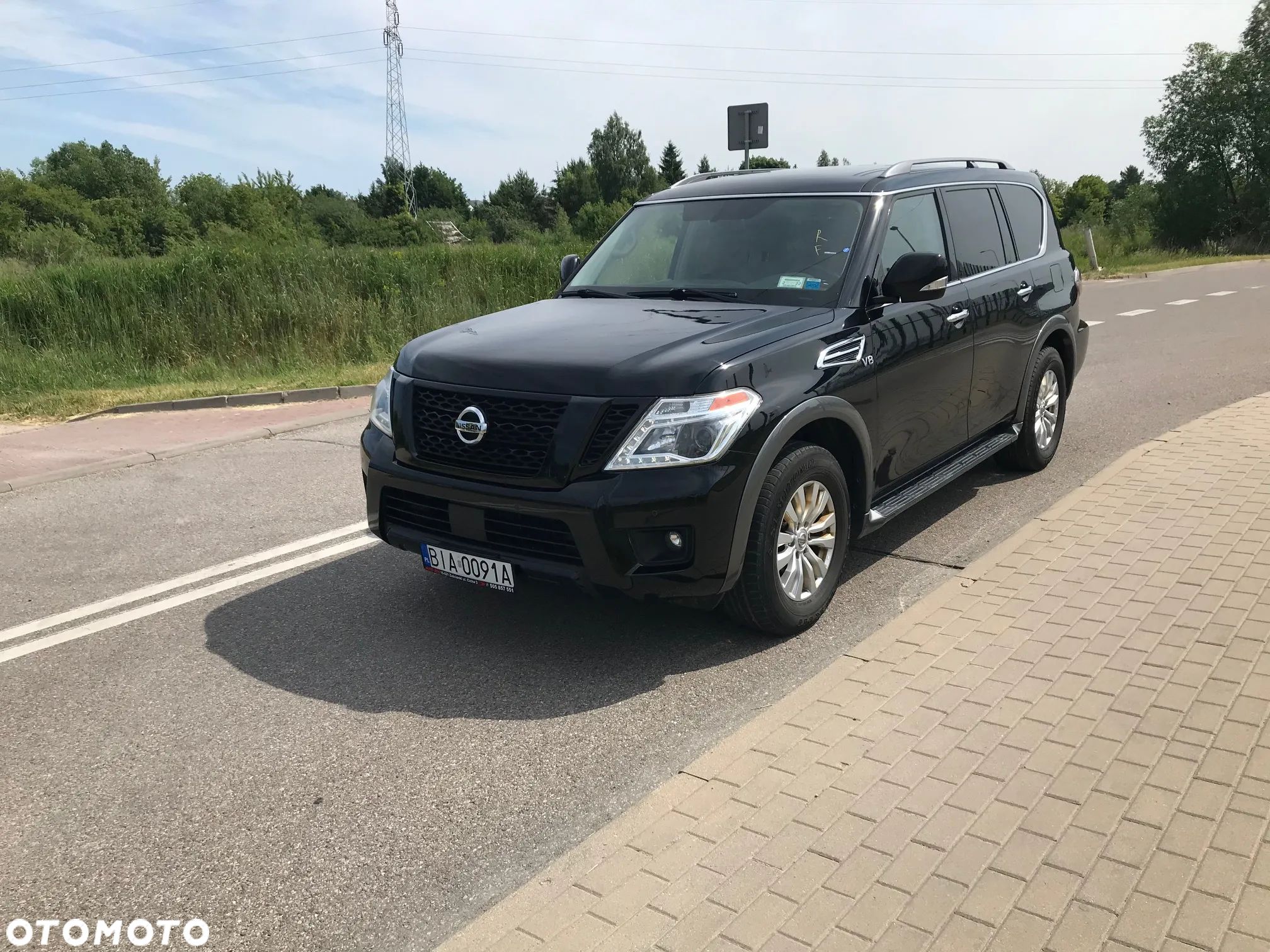 Nissan Armada - 1