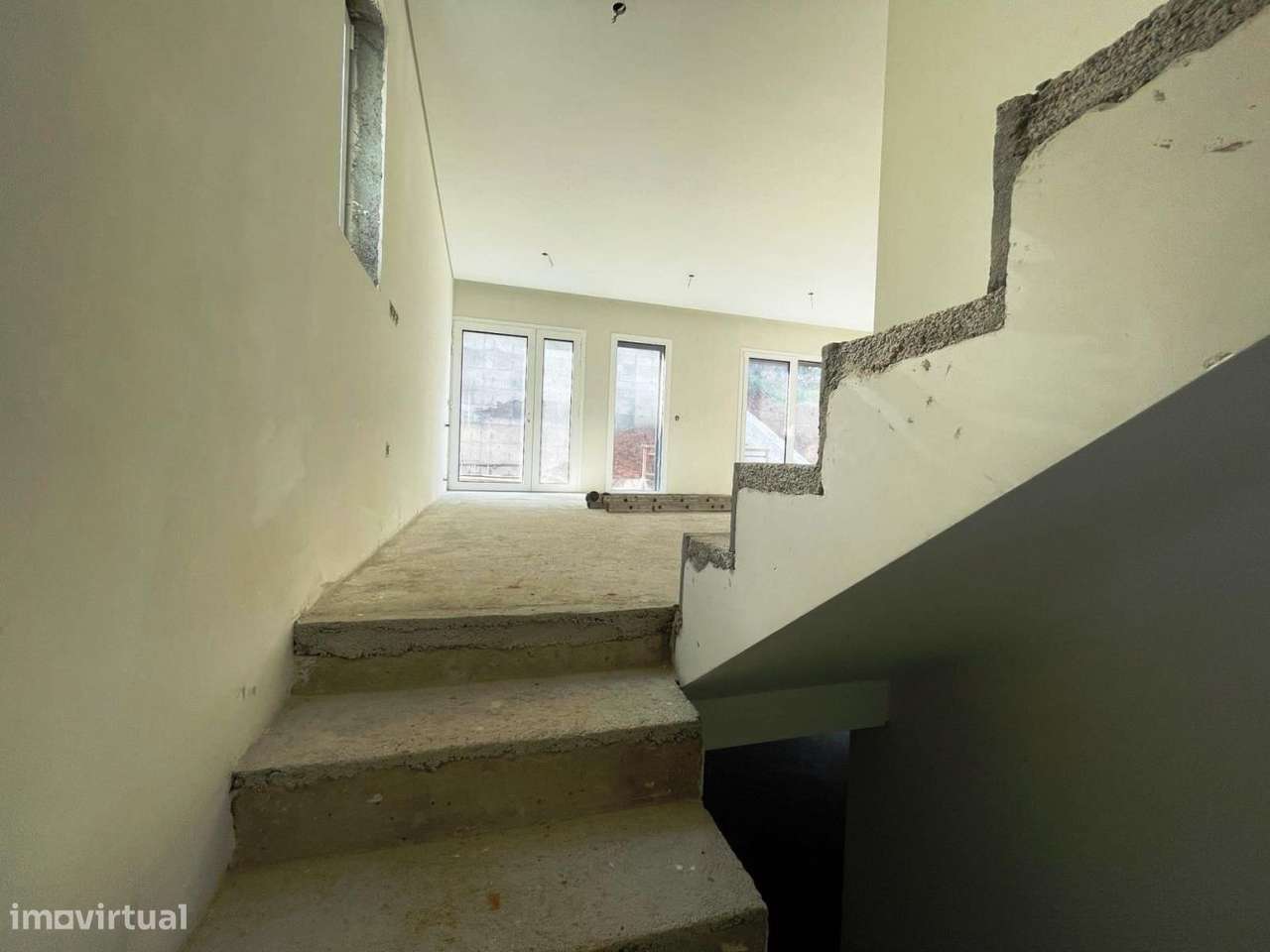 Moradia em Banda Nova V4 – Parada de Tibães, Localização Tranquil-8