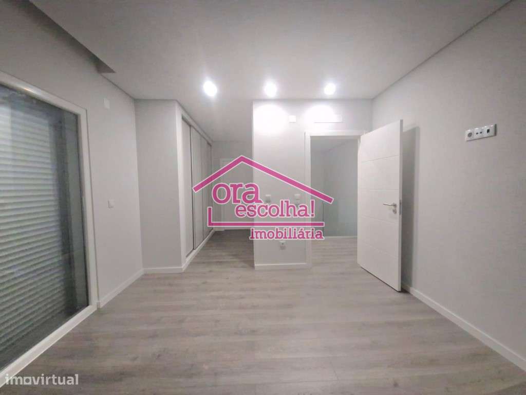 Moradia NOVA T4 de gaveto em lote de 290 m2 em Fernão Ferro! - Grande imagem: 5/15