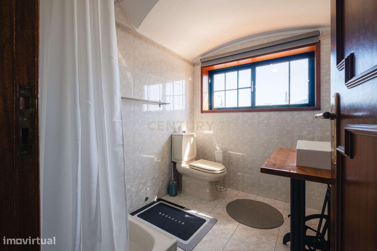 MORADIA T3 A 800M DA PRAIA DE SALGUEIROS | CANIDELO-43