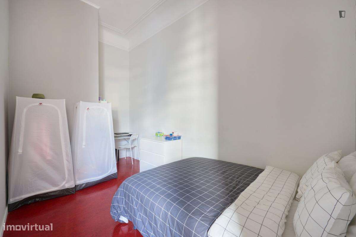 Quarto - localizado em Entrecampos Lisbon - Grande imagem: 3/10