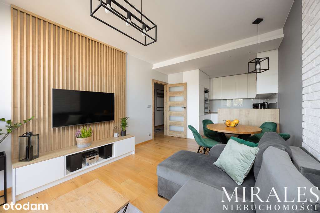 Stan idealny | Świetna lokalizacja | Do wejścia-1