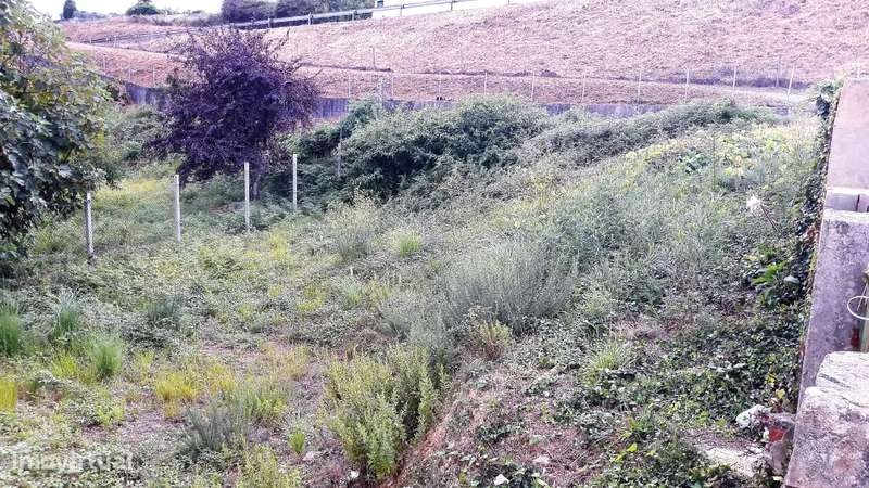 Terreno para construção em São João da Madeira - Grande imagem: 2/3