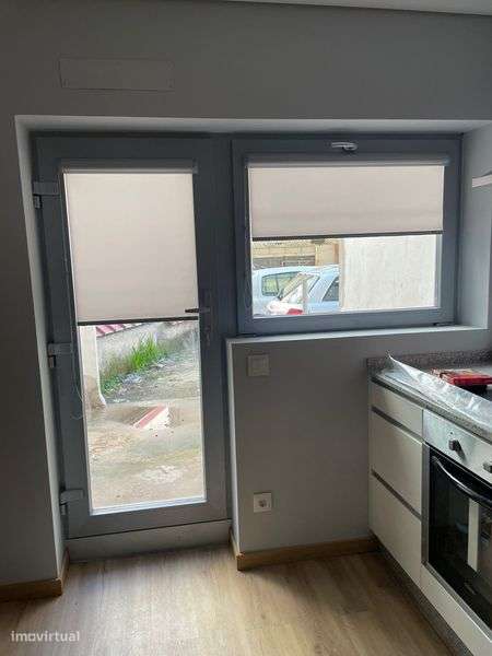 Predio a 200m da avenida de gaia e metro-1