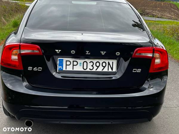 Volvo S60 D2 Drive-E Momentum - 4