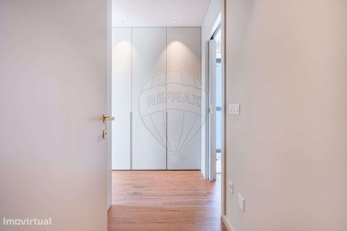 Moradia T3 Única em Airó, Barcelos-16