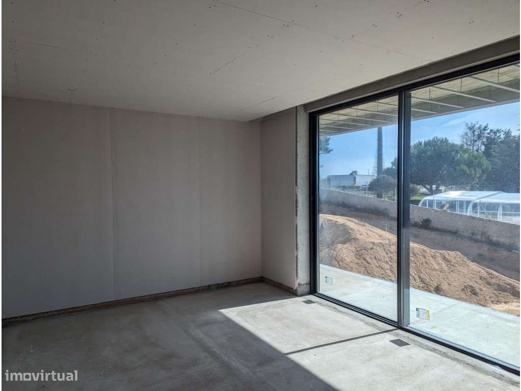 Moradia T4 com Arquitetura Minimalista | Valadares, Vila Nova de Gaia-23