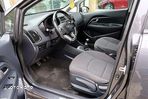 Kia Rio 1.2 Dream Team Edition - 11