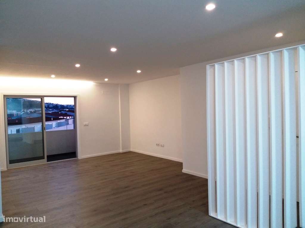 Apartamento renovado T3 c/ rendimento em São Vítor - Grande imagem: 5/26