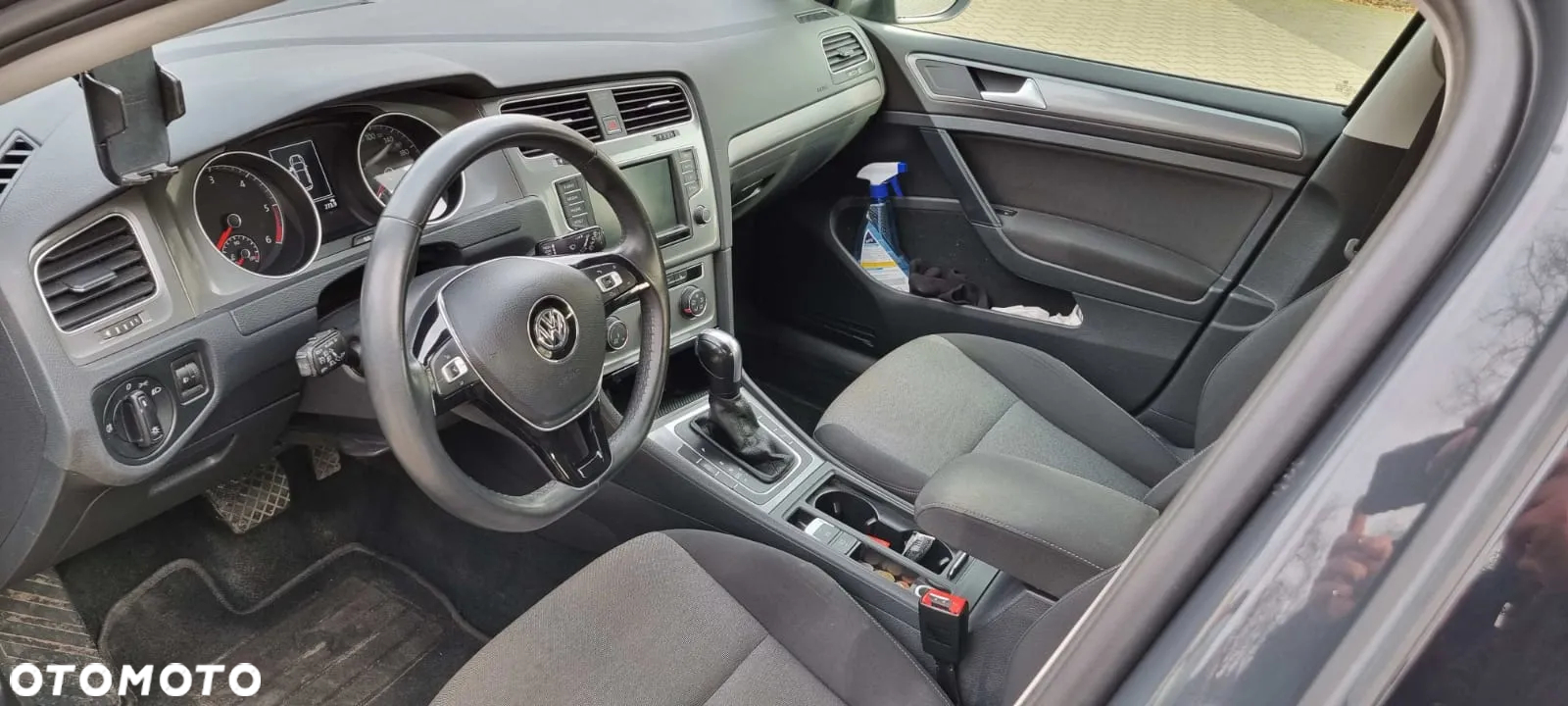 Volkswagen Golf 1.6 TDI BlueMotion Technology DSG Comfortline - 6