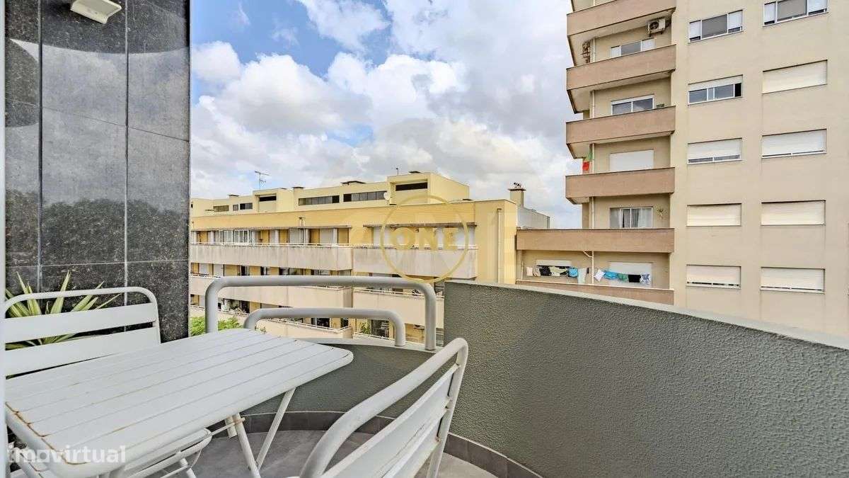 T4 no Centro da Trofa I Último Piso I 225 m² I Estúdio Independente II-22