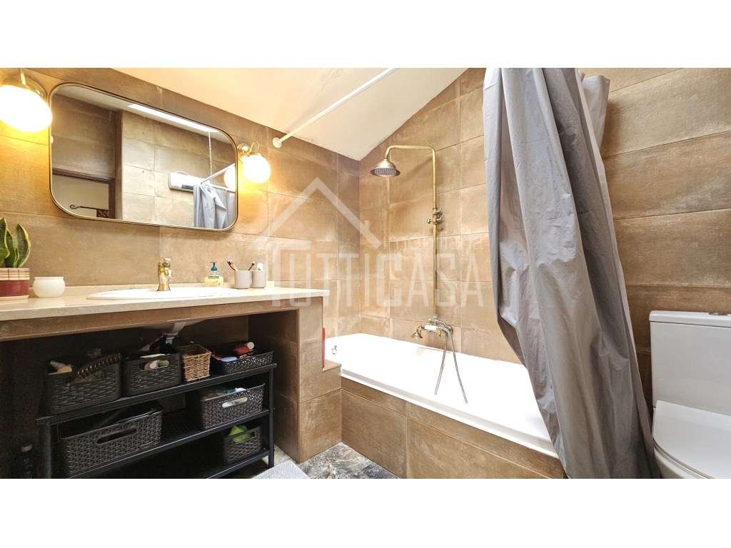 Moradia T3+1 na Venda do Pinheiro-45