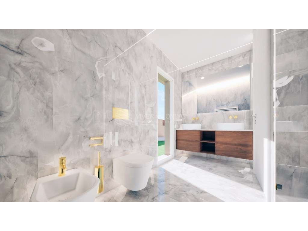 Moradia T4 com 4 Suites, Piscina e Garagem em Belverde, Seixal-16