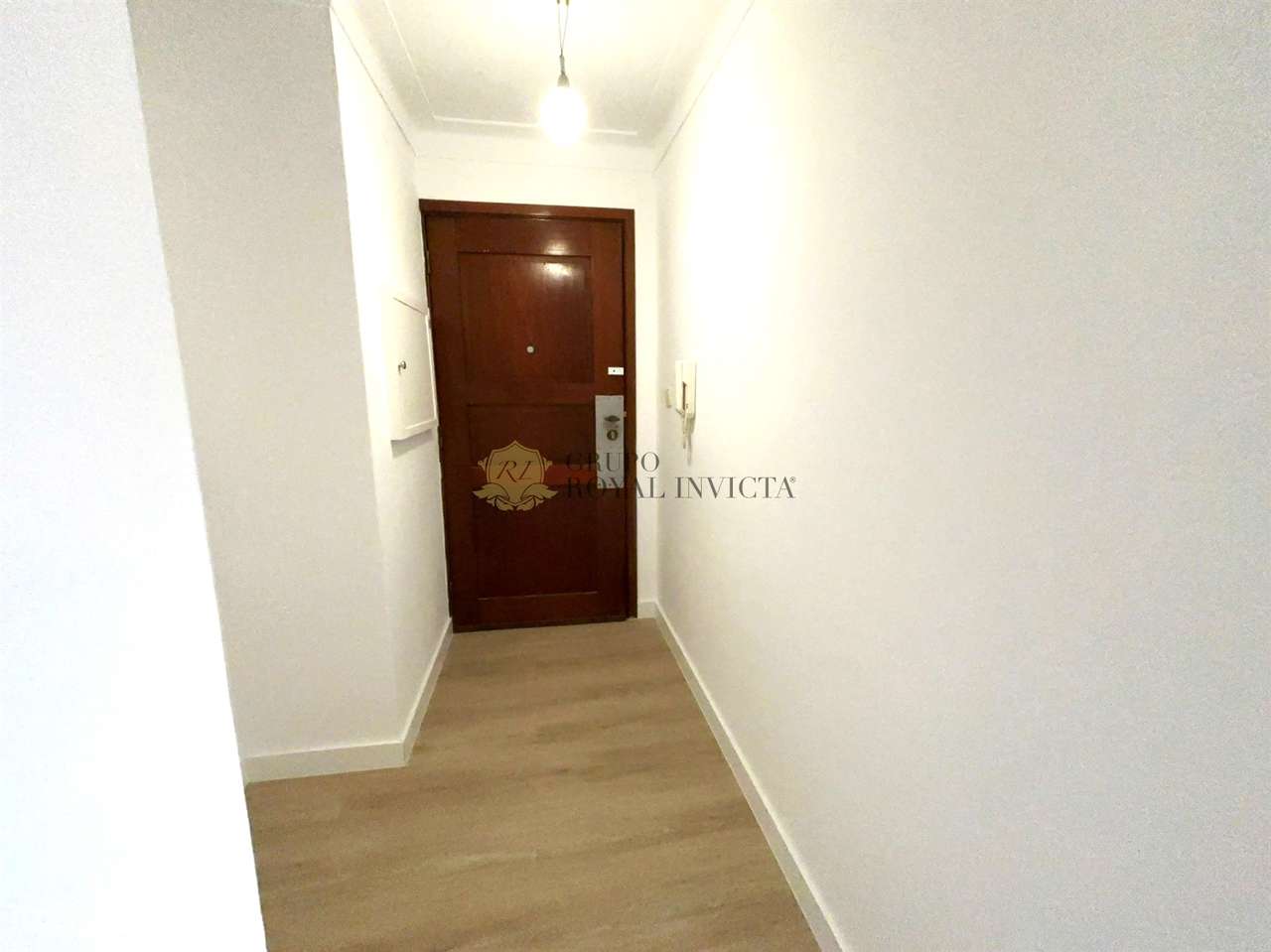 Apartamento T2 Totalmente Renovado • Rio Tinto - Grande imagem: 2/24