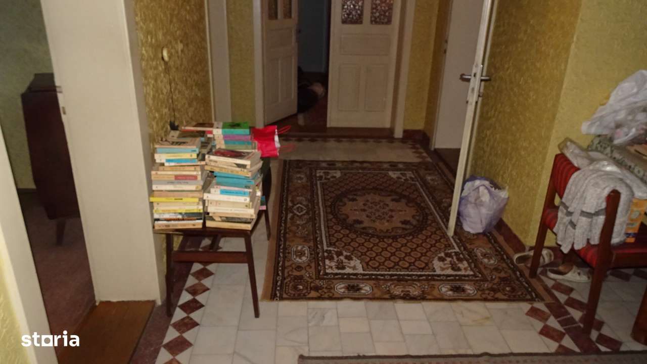 Vand apartament 4 camere cu garaj in duplex in Deva, ultracentral - Imagine principală: 5/20