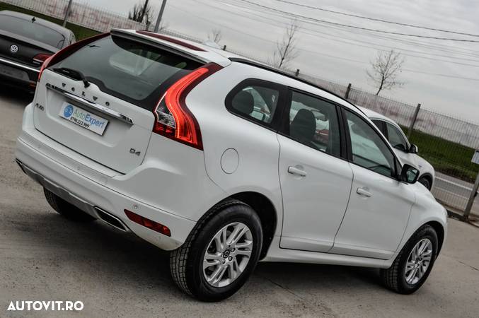 Volvo XC 60 D4 Geartronic Kinetic - 16