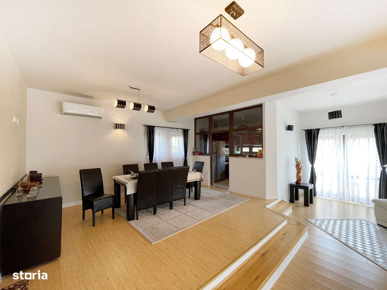 Vila in Corbeanca (Petresti) | mobilata |160 mp util | garaj | curte-1