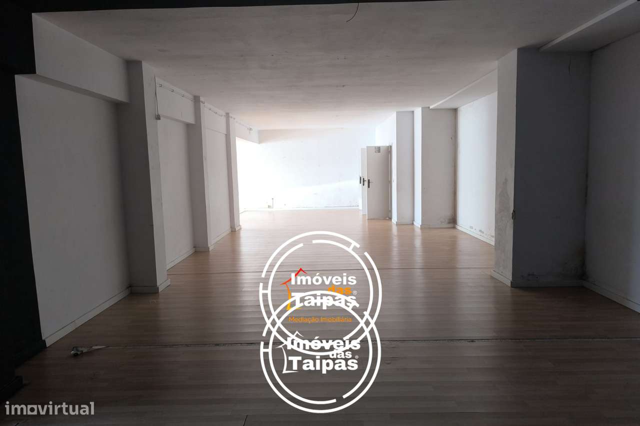 Vende-se Armazém com 200 m2, em Caldelas, Guimarães-8