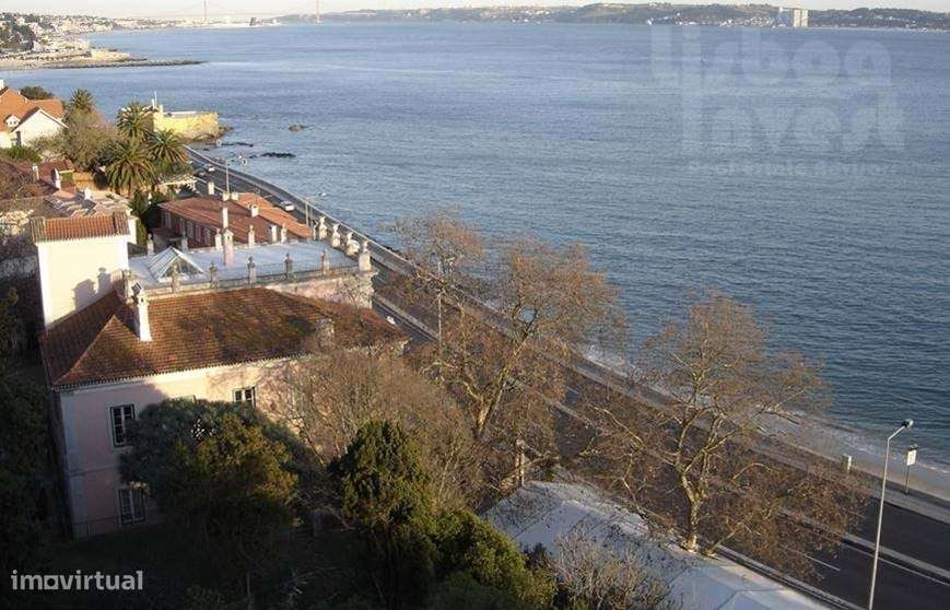 Palacete exclusivo com vistas panorâmicas em Paço de Arcos-5