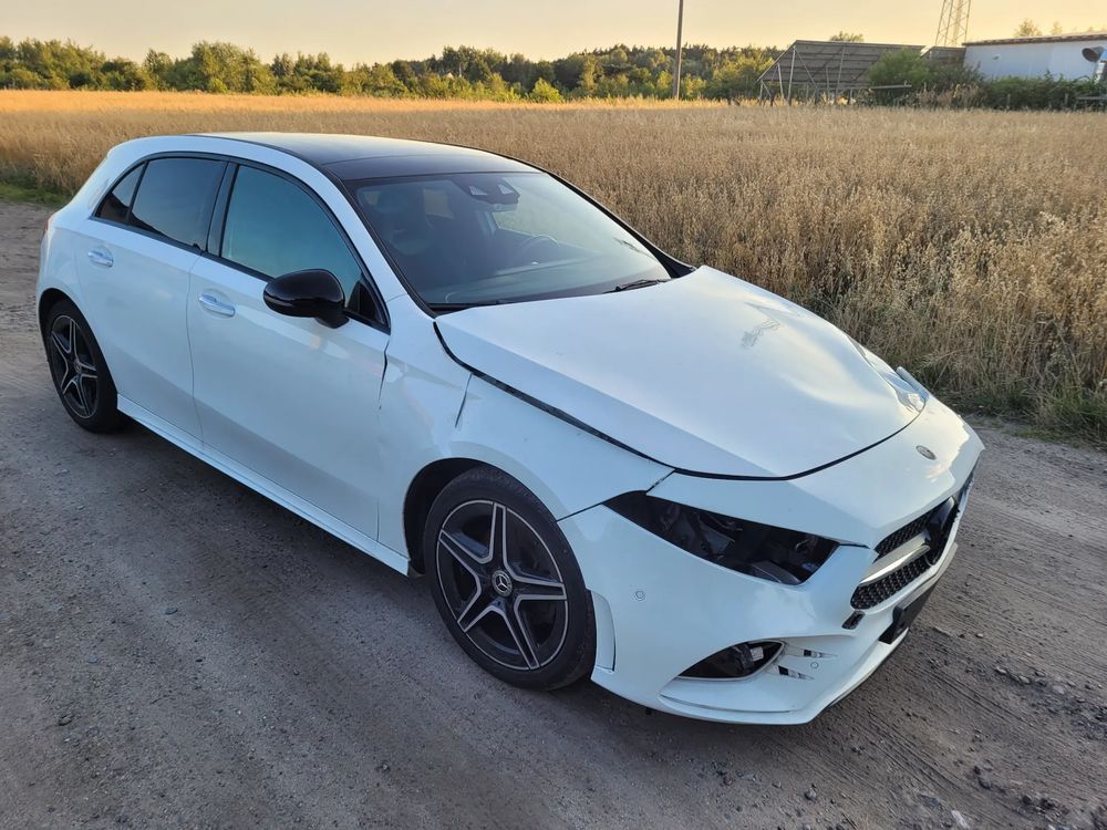 Mercedes-Benz A W177 (2018-) 180 d 7G-DCT AMG Line 2020
