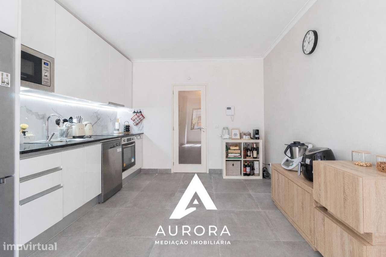 Apartamento T3 no centro de Fiães, Santa Maria da Feira, Renovado-18