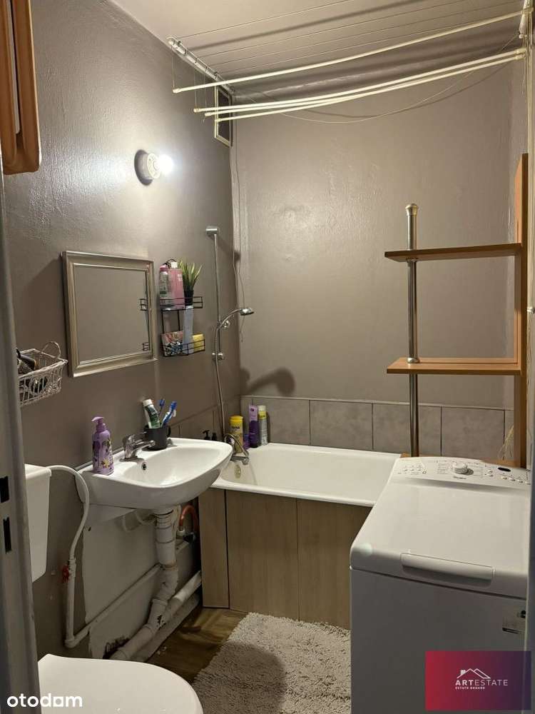 Przestronna Kawalerka z windą Retkinia-3