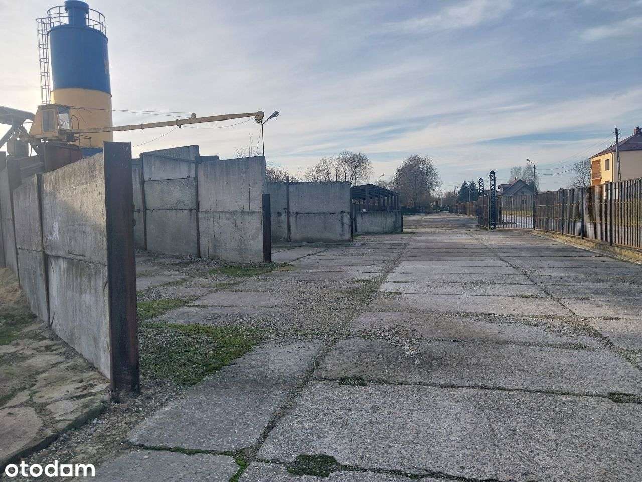 Betoniarnia, hala, plac, garaże - Pełny obrazek: 3/18