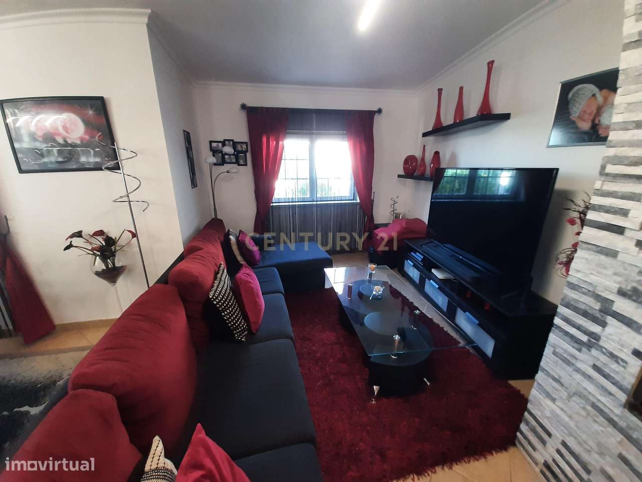 Moradia  T3 na  Lourinhã com Piscina  Garagem e Churrasqueira-30